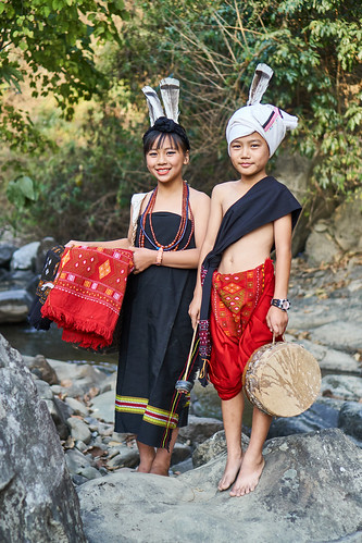 a6300 india manipur northeast kuki portrait sony sel35f18 traditional asia beautiful incredibleindia smile pretty fashion