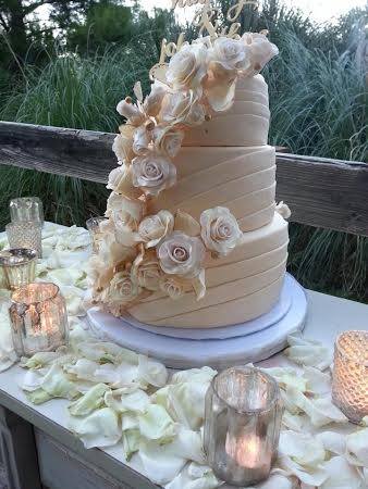 Haleys Cake by The Blooming Bakery (aka Melanie Kenefsky)