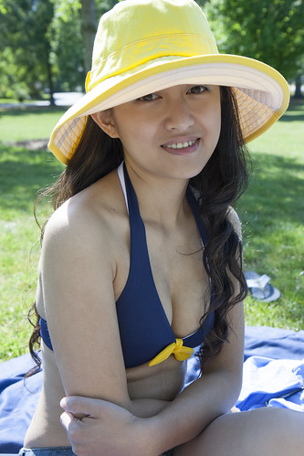 asian chinese girl mei pretty woman swimsuit hat eyecontact model feminine femme fille attractive sweet cute beauty lovely amateur wife gorgeous beautiful glamour modeling sexy hair 女孩 女人 mujer niña 性感 женщина esposa petite 妻子 20070519020