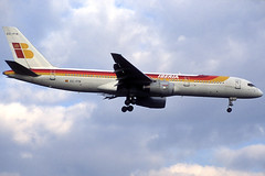 Iberia B757-256 EC-FTR BCN 06/12/1995