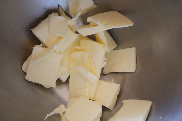 Crema de lombarda con panecillos de jamón y queso www.cocinandoentreolivos.com (5)