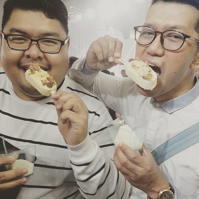 When Our Tummies Are Filled With The Delicious New Magnum Ice-Cream, We Are Happy People At The Launch Of Magnum Sensation In White. You Guys Gotta Try This Out Ya.