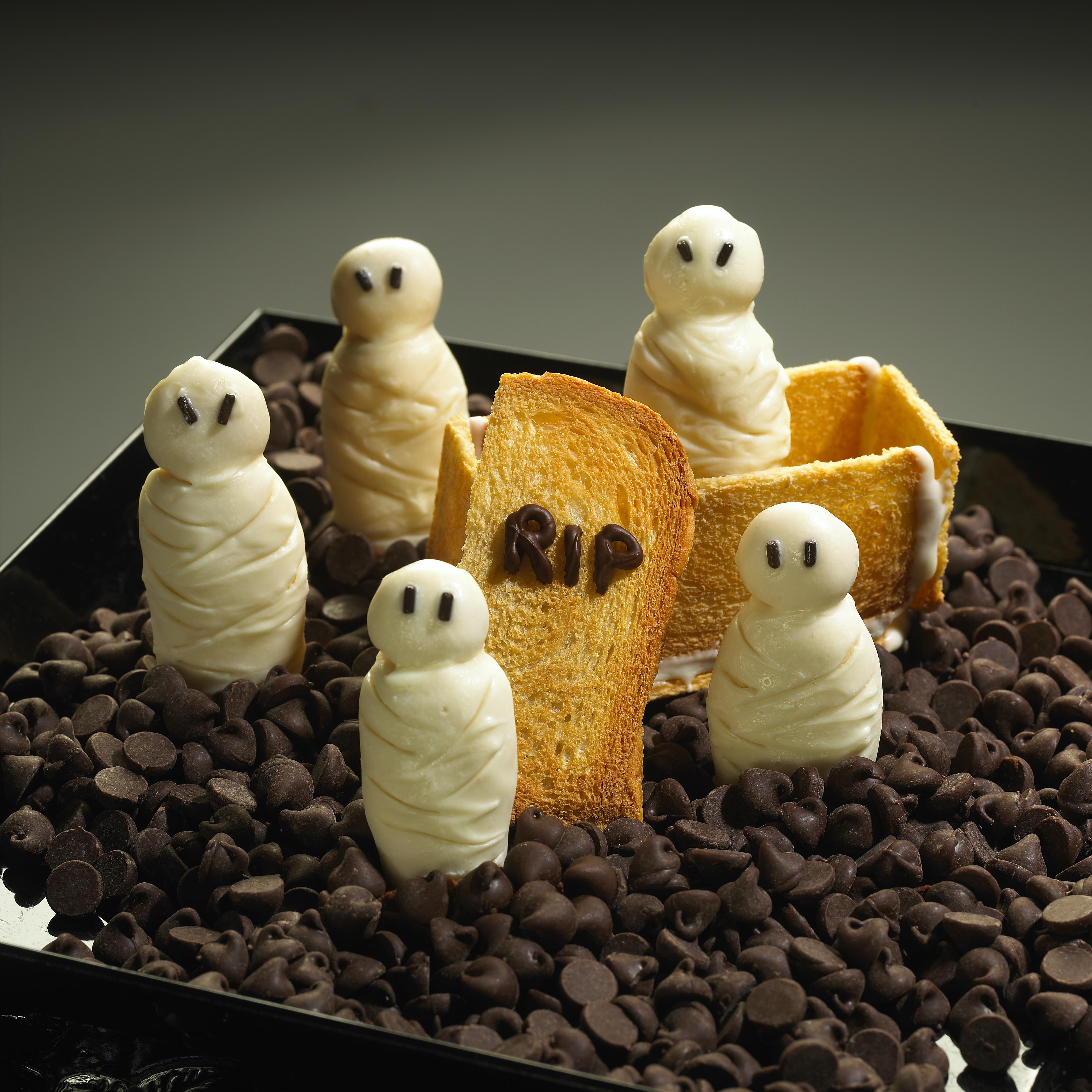 Mummy cookies Halloween Recipe
