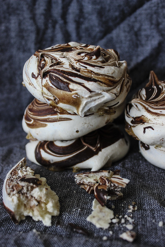 chocolate swirl meringues 214