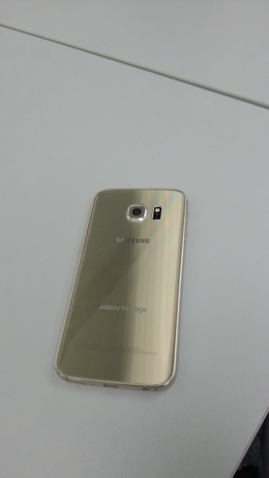 Samsung Galaxy S6 Edge GOLD - 64GB hàng QT MỸ 99% full box.
