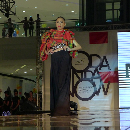Davao Photos: Jared Cervano Collection Inspired by B'Laan Tribe at the 10th Moda MindaNow - DavaoLife.com