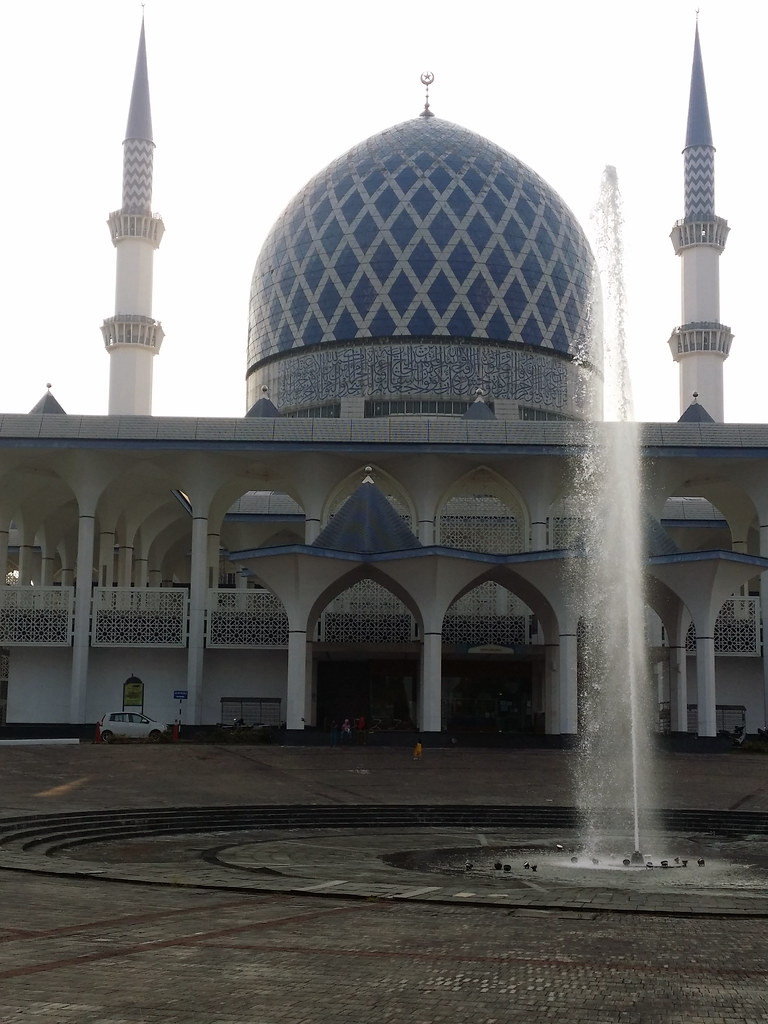 Shah Alam - Selangor, Malaysia - Around Guides