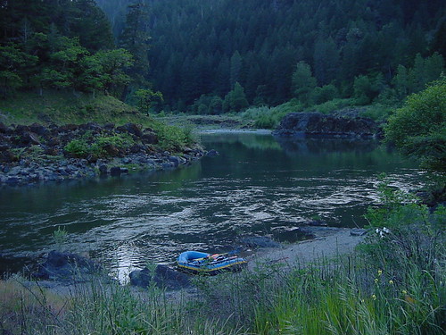 camping trees grass oregon river sand rocks view bend dusk bank southern rafting rogue rogueriver