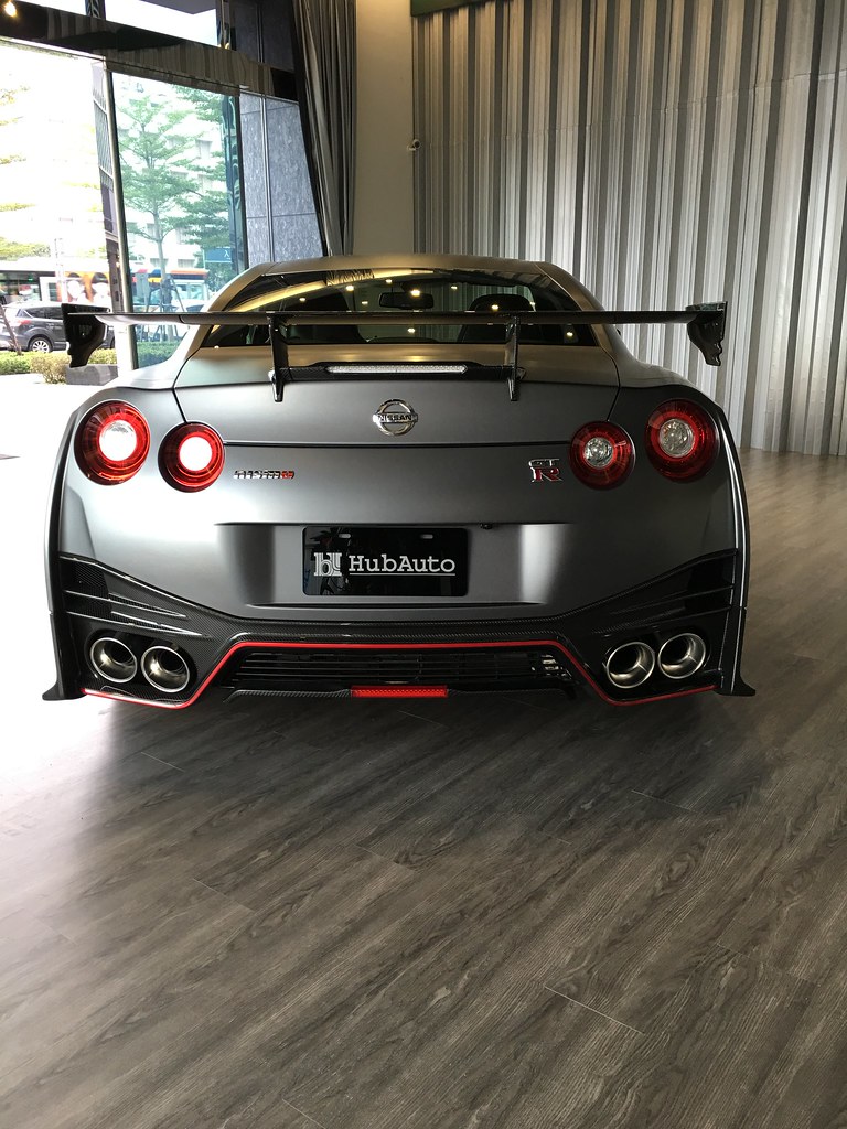 Matte Grey Nismo With Carbon Seats - Photos - Nissan Gt-R Heritage