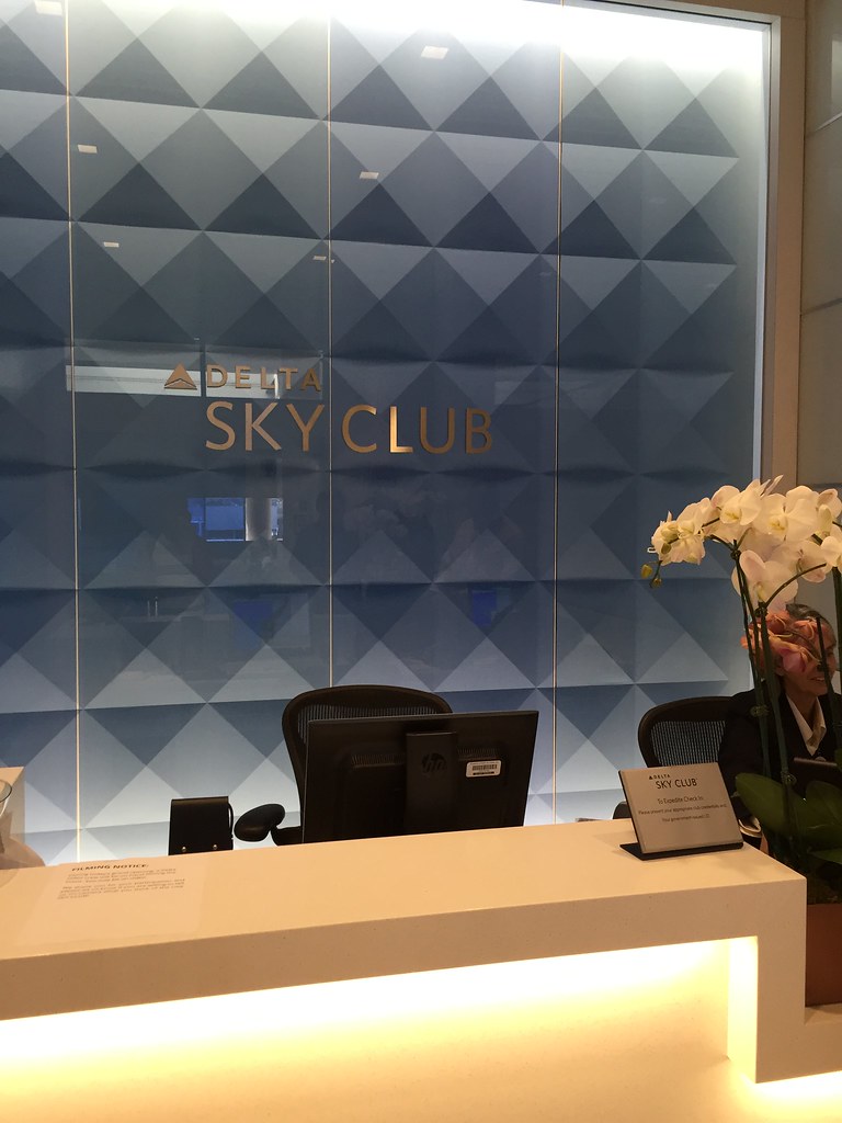The new Delta Sky Club at SFO. For a blog post.