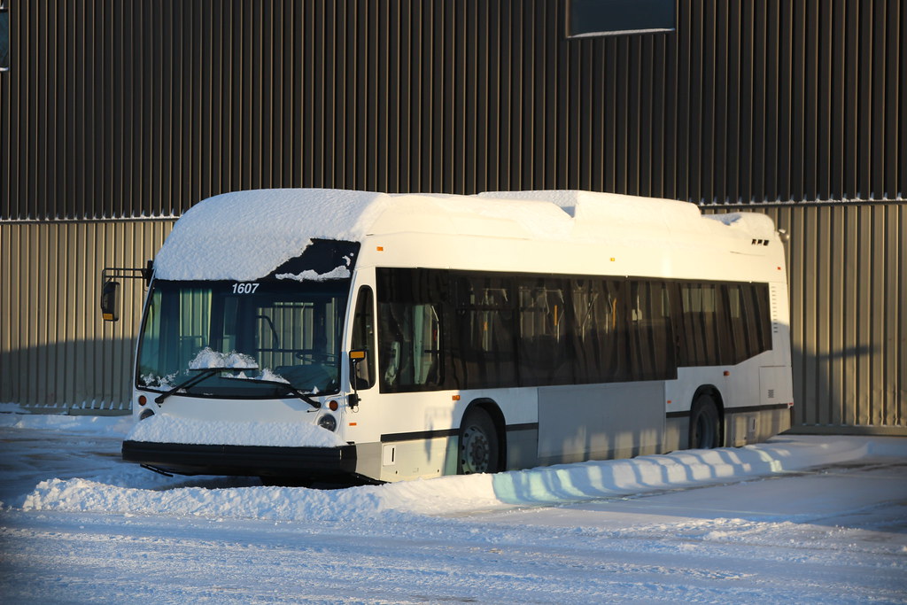 RTC Nova Bus LFS HEV 1607