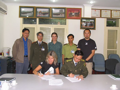 Vietnam MOU signing, November 2005