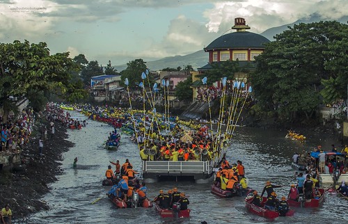 river philippines parade devotee fluvial nagacity peñafranciafestival