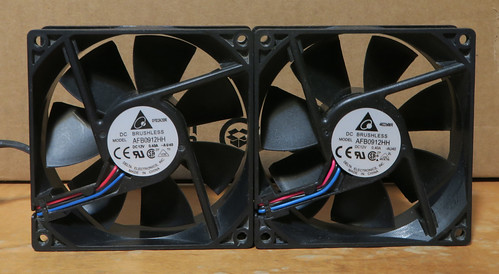 ReadyNAS Ultra 2 and 312: Fans