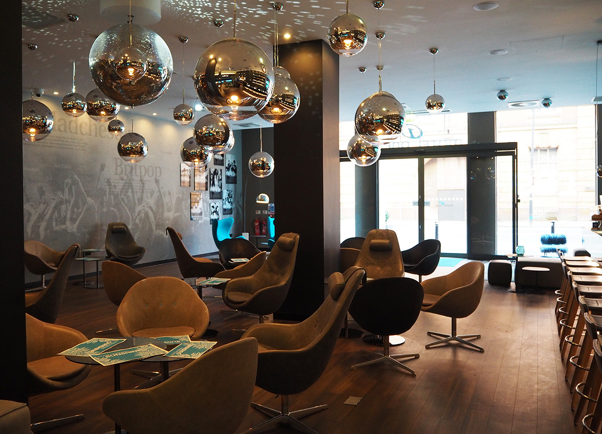 motel-one-lounge-area-manchester