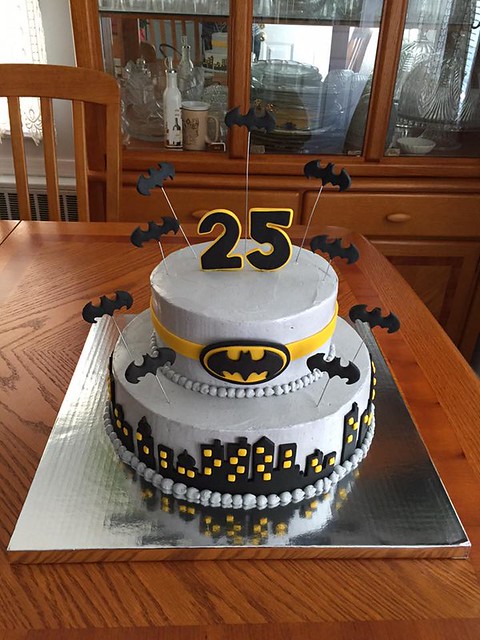 Gotham City Batman Cake by Sandra Lopes of Sweet Sensations LI