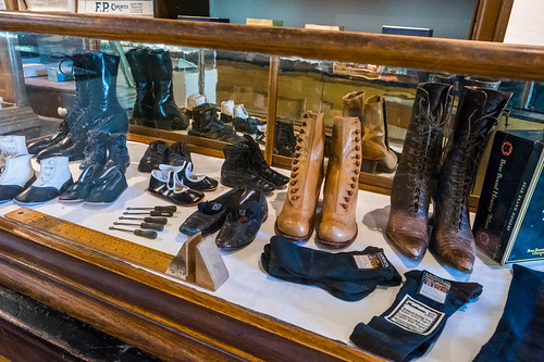 lincoln wildwest interior historic museum newmexico store unitedstates usa town shoes