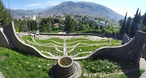 mostar spomenik monument bosnia bogdonavic abandoned