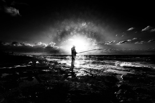 fishingatsunsettelavivbeach fishing sunset telaviv beach monochrome blackandwhite blackwhite