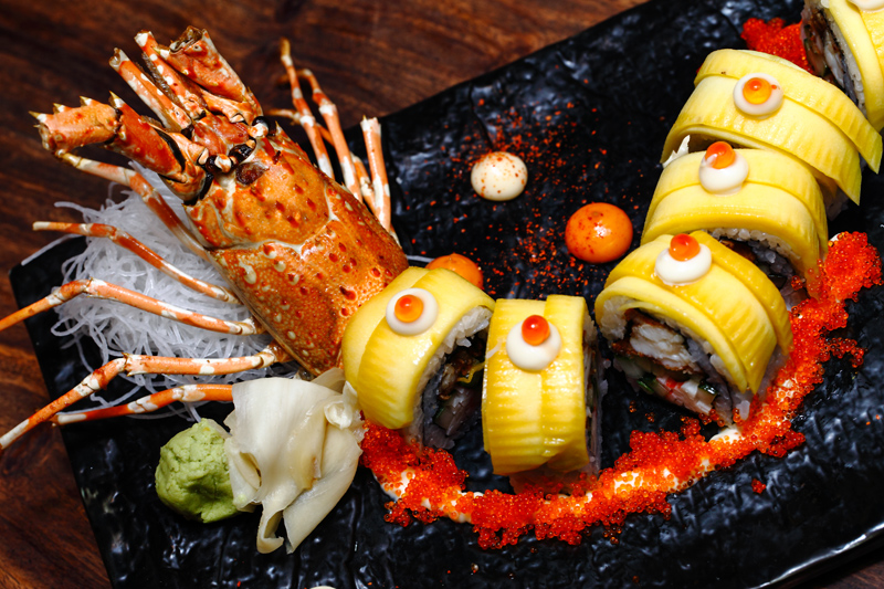 Manmaru-Lobster-Roll