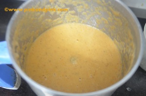 Grind onion and tomato mixture for paneer pasanda recipe