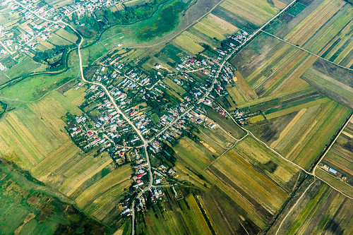 geotagged view aerial romania rou butimanu peaceonearthorg ungureni judeţuldâmboviţa geo:lat=4468451467 geo:lon=2591176100