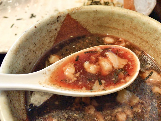 濃厚醤油つけ麺のスープ