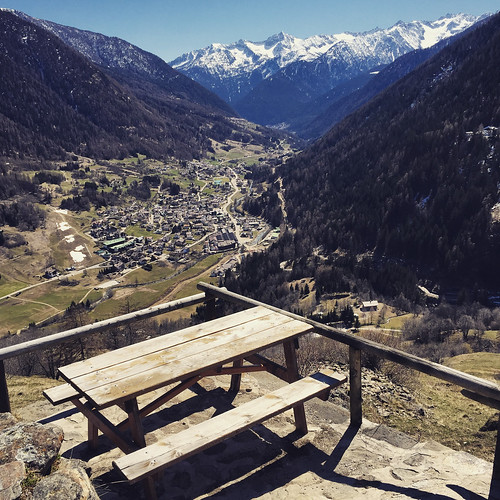 peio trentinoaltoadige italia it view mountain picnic table