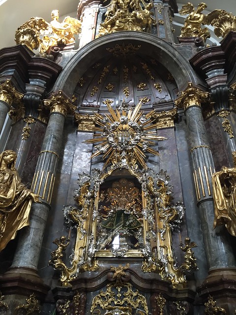 Sto. Nino intricate altar