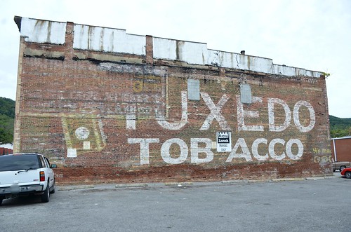 wall tennessee advertisement campbellcounty tuxedotobacco tobaccoproduct lafollettetennessee drrapatterson