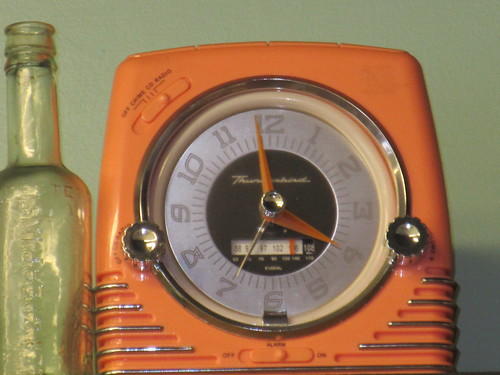 canada alarm clock radio bottle bc grand columbia nostalgia british 50s forks thunderbird
