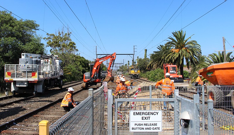 Bentleigh level crossing removal works 24/10/2015
