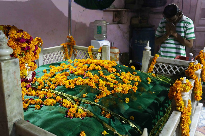 City Faith - Thursday Evening, Hazrat Turkman Shah's Dargah
