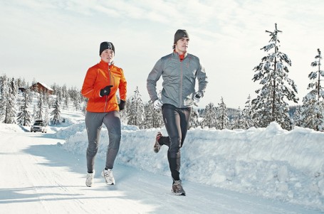 PORADNA: Jak se v zimě obléct na běh a neskončit s rýmou v posteli