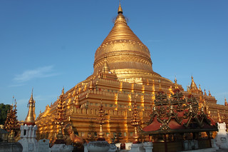 20150205_2615-Shwezigon-pagoda_resize
