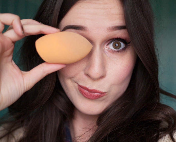 Beauty review: comparing buffing brush with beautyblender