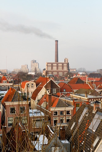lichtfabriek leiden burcht viewpoint uitzichtpunt cityscape citylandscape citycentre winter sunset lowsunlight factory smoke netherlands nederland holland