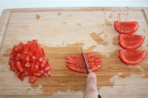 28 - Tomaten würfeln / Dice tomatoes