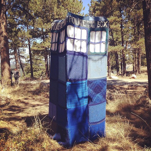 Knitted TARDIS