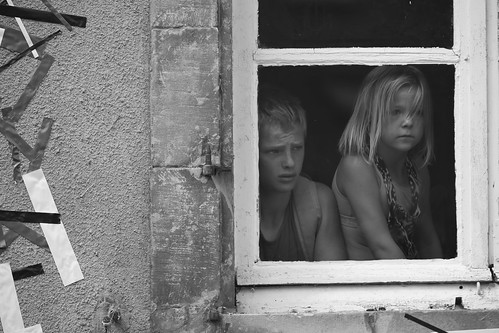 life windows people bw window monochrome view noiretblanc nb sight regards youngpeople noirblanc chassepierre sooc chassepierre2015