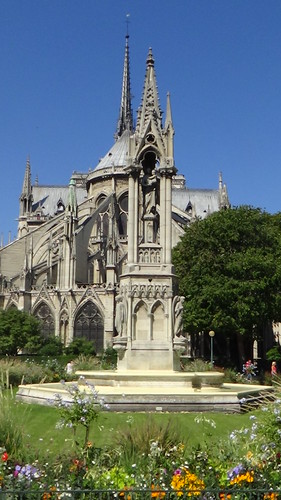 Paris Square Jean XXIII Aug 15 (4)