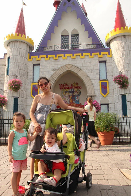 Me with the girls at Dutch Wonderland