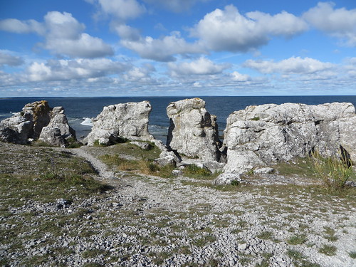 sweden balticsea sverige gotland fårö rauk raukar digerhuvud rockstacks
