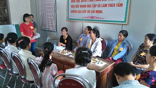 ILRI's Thinh Nguyen facilitates an FGD in Dien Tho