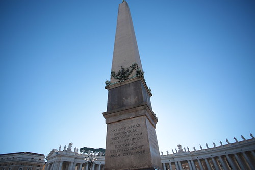 San Pietro: l'obelisco