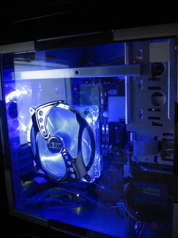 computer case with tempered glass