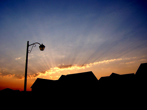 sunset house ontario silhouette lamppost sunrays brooklin