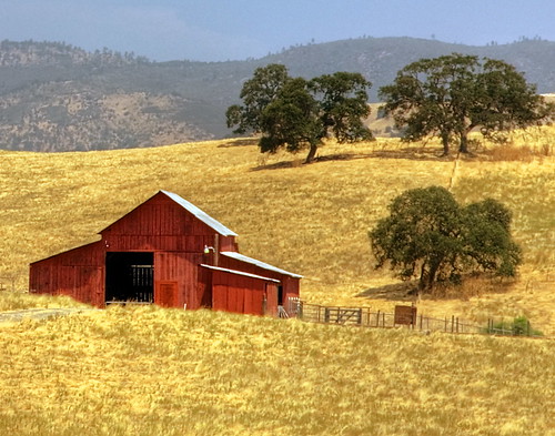 california red foothills barn landscape geotagged sierra hdr highdynamicrange geo:lat=37529008 sdosremedios stevendosremedios nikonstunninggallery geo:lon=120251357 size2x3 wiredeye