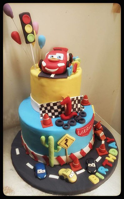 Love for Cars Cake by Debyanjali Basu of Cakes All The Way by Debyanjali