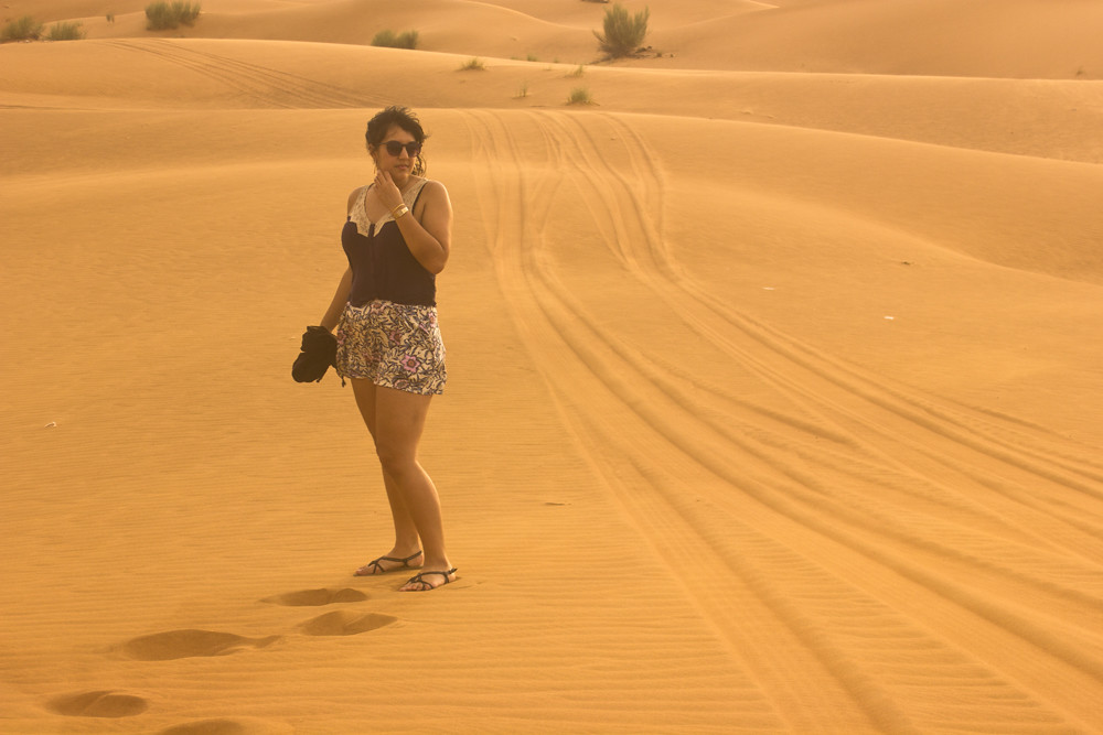 camel desert dubai sandstorm dunes arabic desert